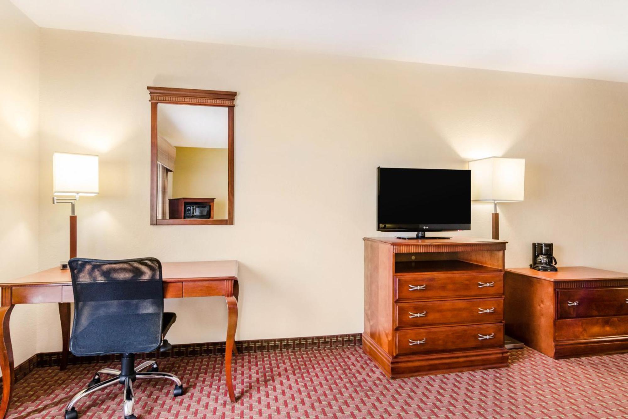 Quality Inn & Suites Carthage Exterior foto